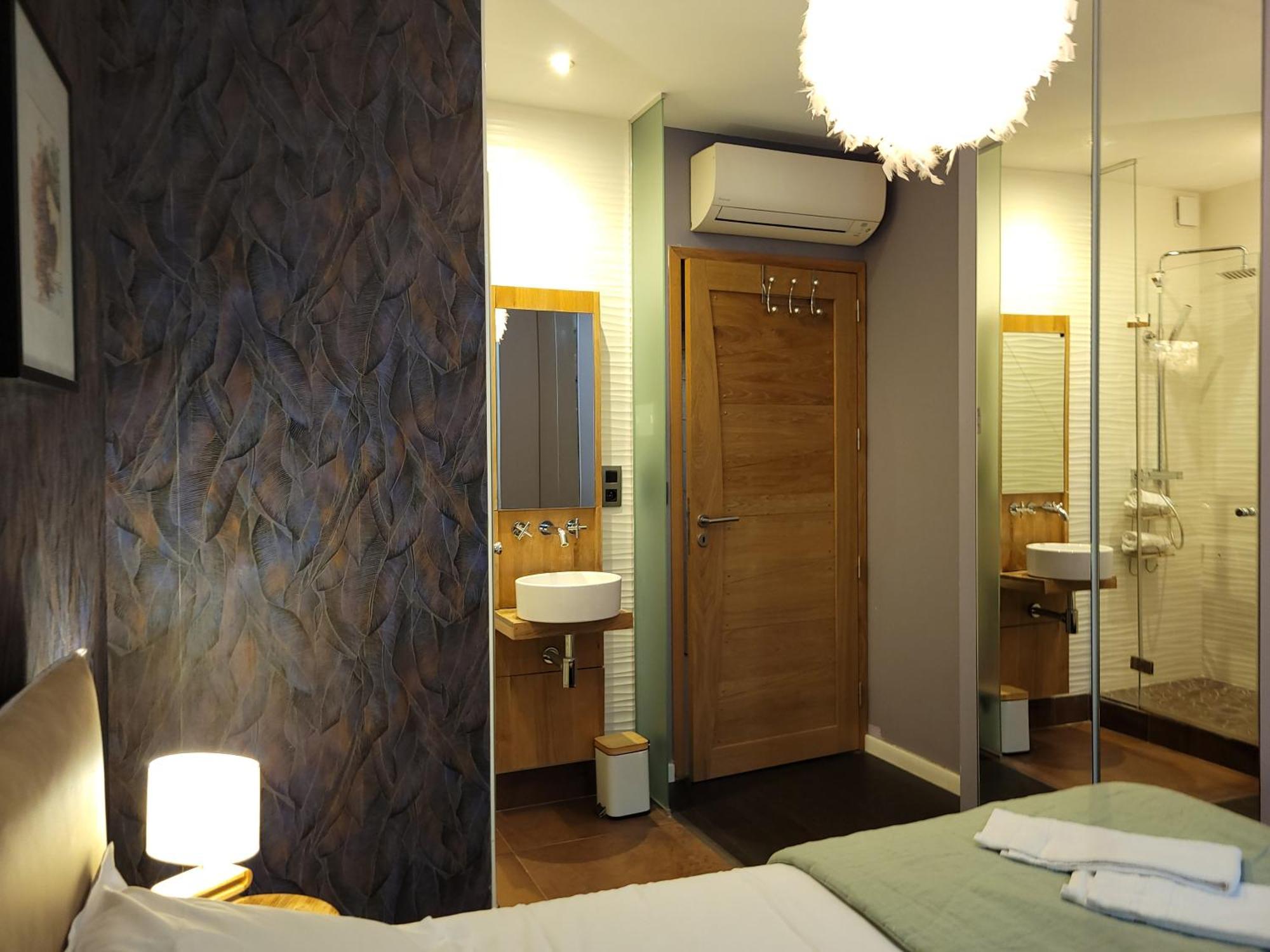 L'Eau Vive Jacuzzi Et Sauna En Vieille Ville 5 Annecy Exterior foto