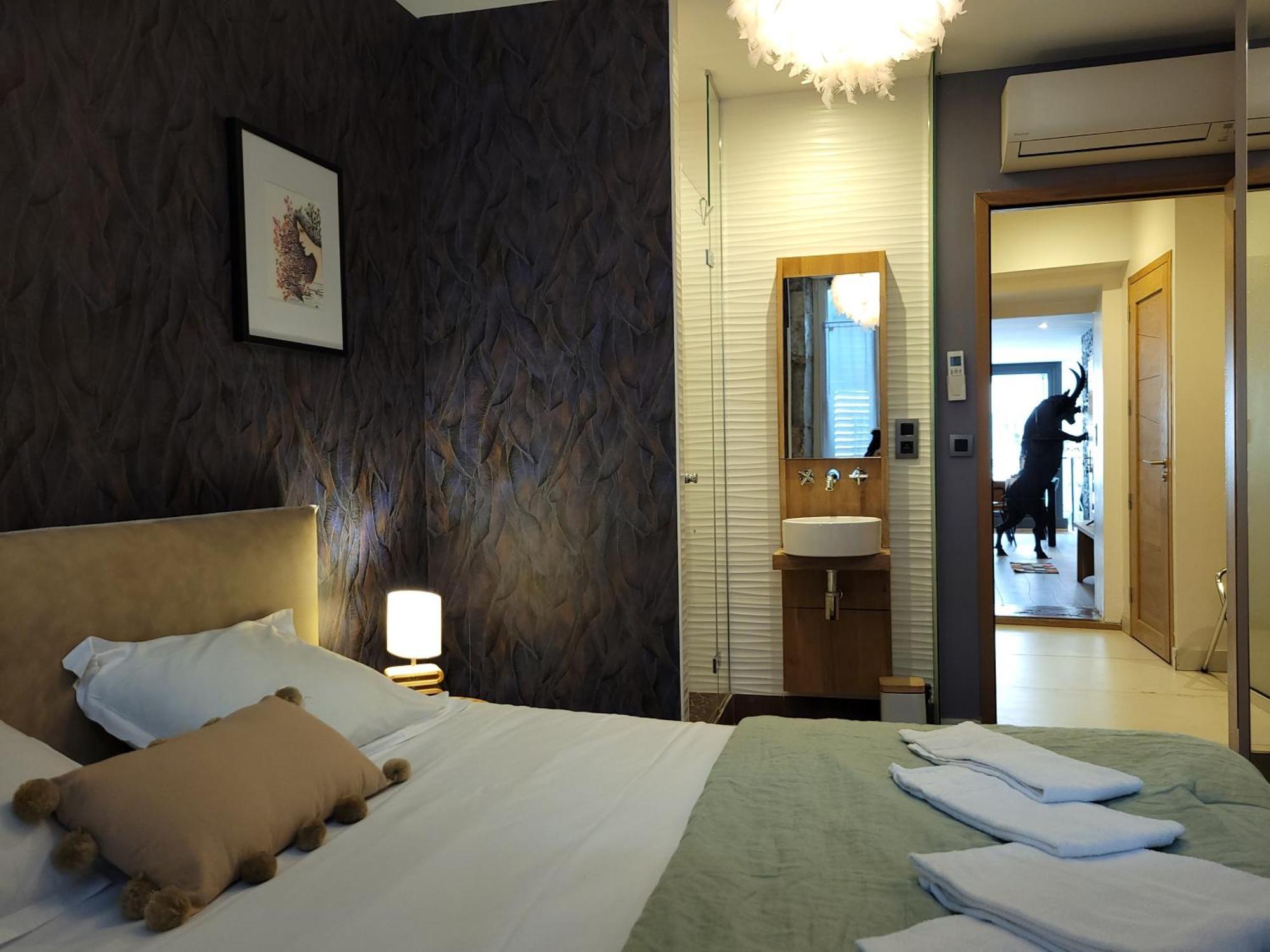 L'Eau Vive Jacuzzi Et Sauna En Vieille Ville 5 Annecy Exterior foto